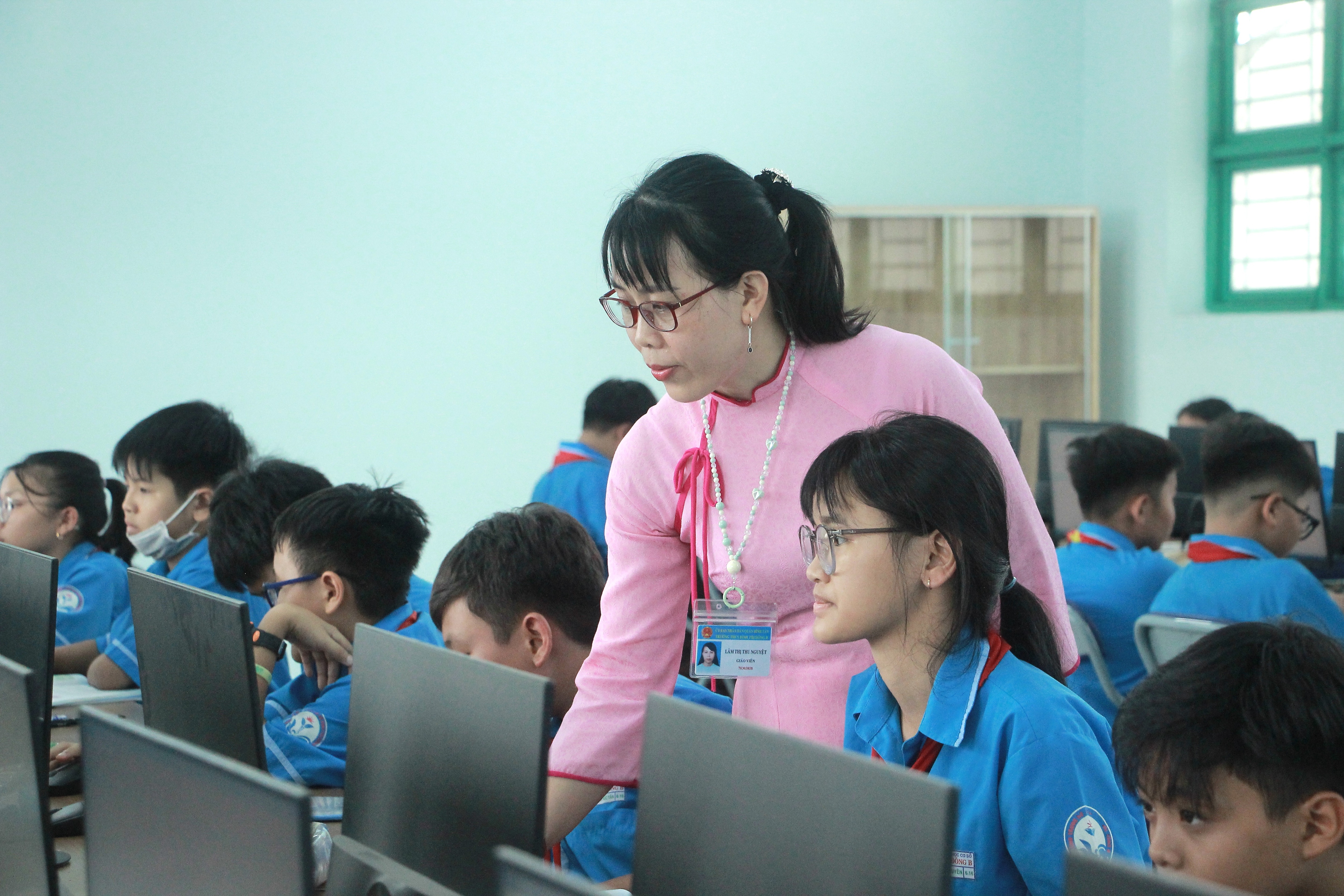 TPHCM đề xuất dựng “hàng rào” AI, bảo vệ dữ liệu học sinh dưới 16 tuổi