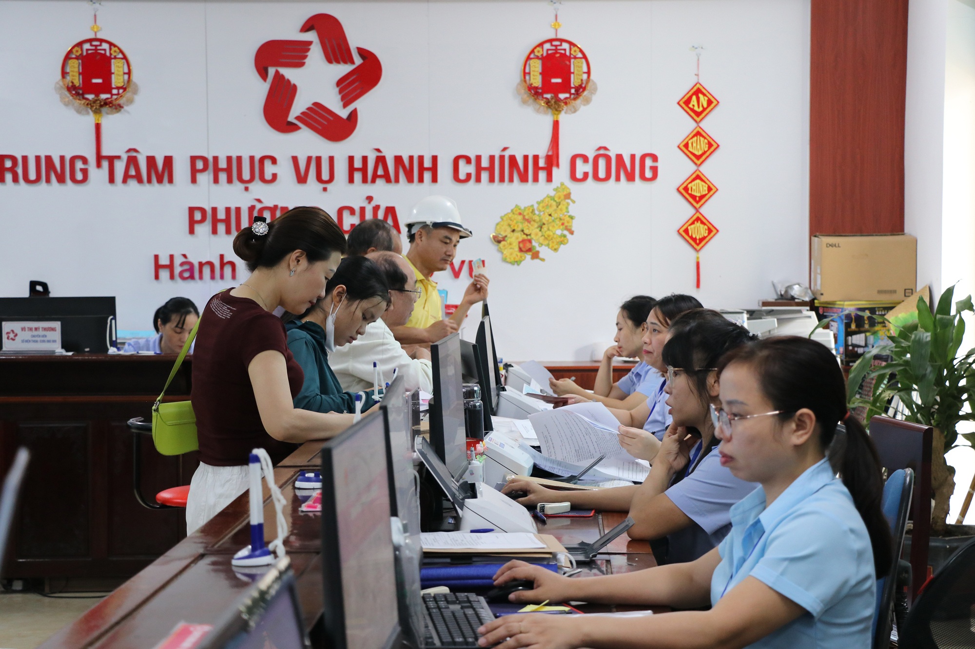 Rà soát xã, phường chưa đạt chuẩn, bất hợp lý để lên phương án điều chỉnh