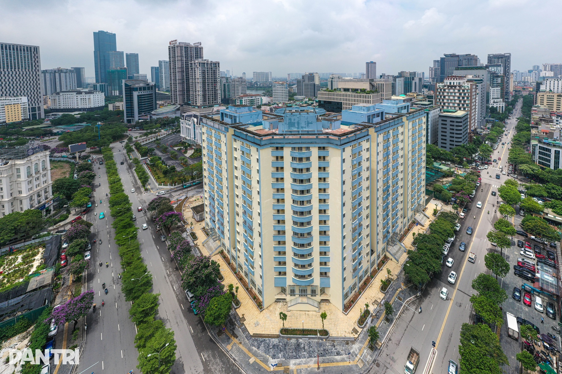 Một lô đất đấu giá 231m2 ở Cầu Giấy có giá khởi điểm gần 41 tỷ đồng