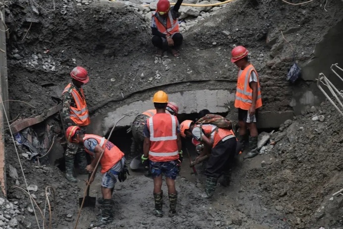 Kỳ tích chiến dịch cứu công nhân mắc kẹt 9 ngày trong đường hầm Nepal