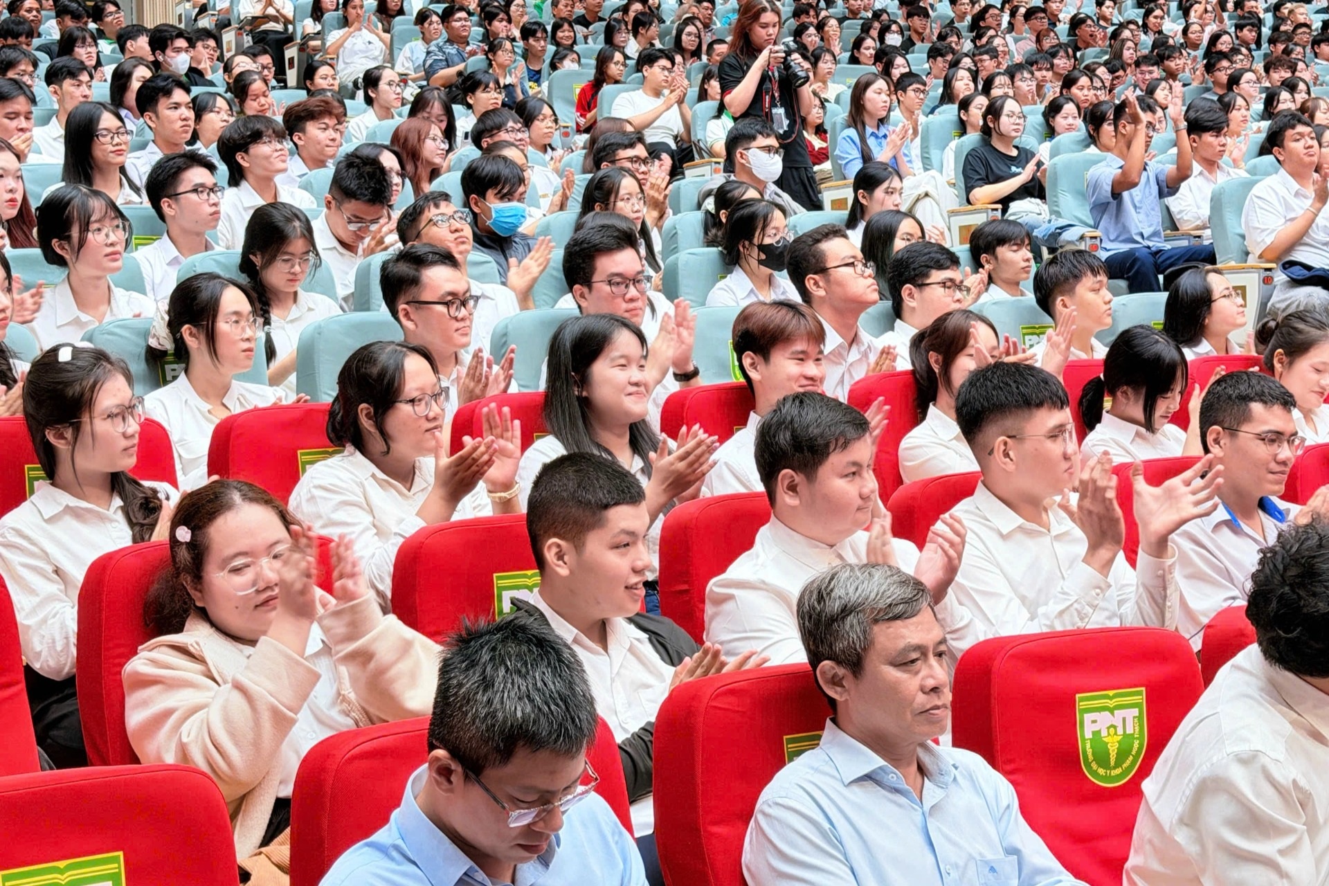 Một trường THPT ở TPHCM có số học sinh trúng tuyển áp đảo vào trường y