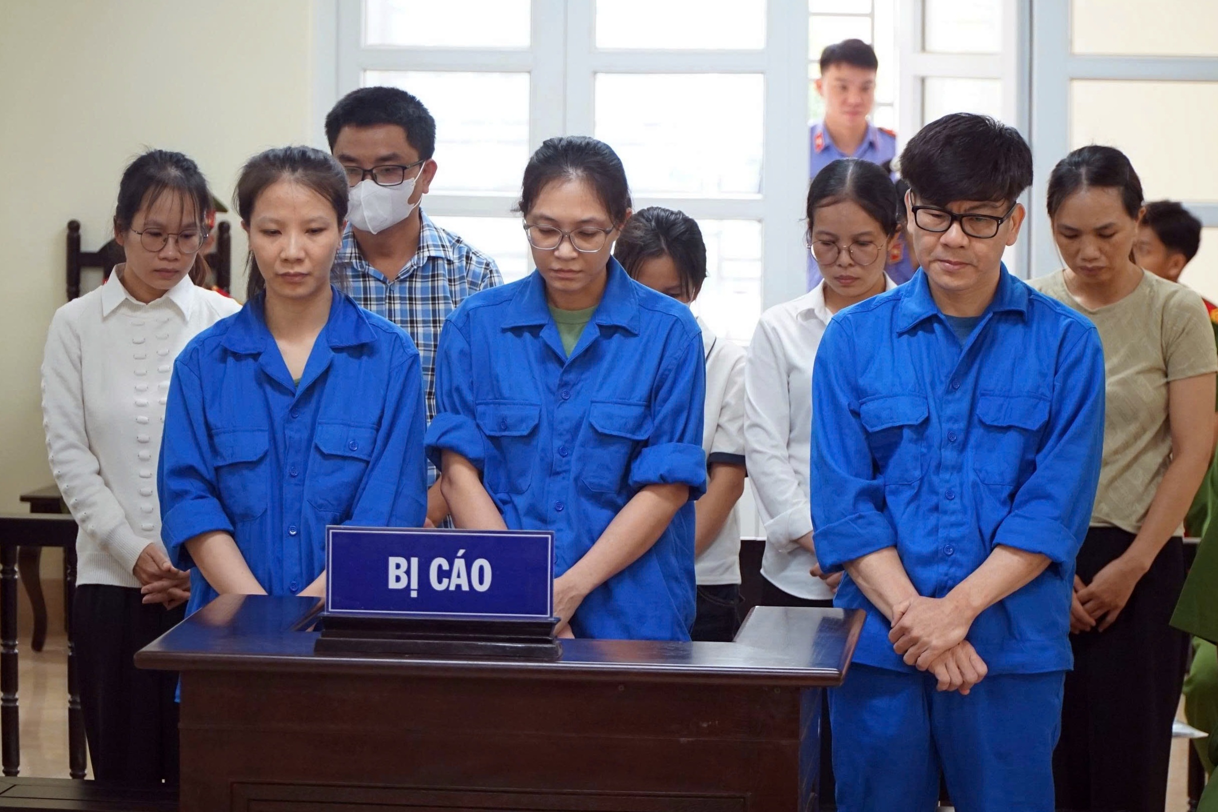 Vợ chồng chủ công ty sản xuất kẹo Kera lĩnh án tù