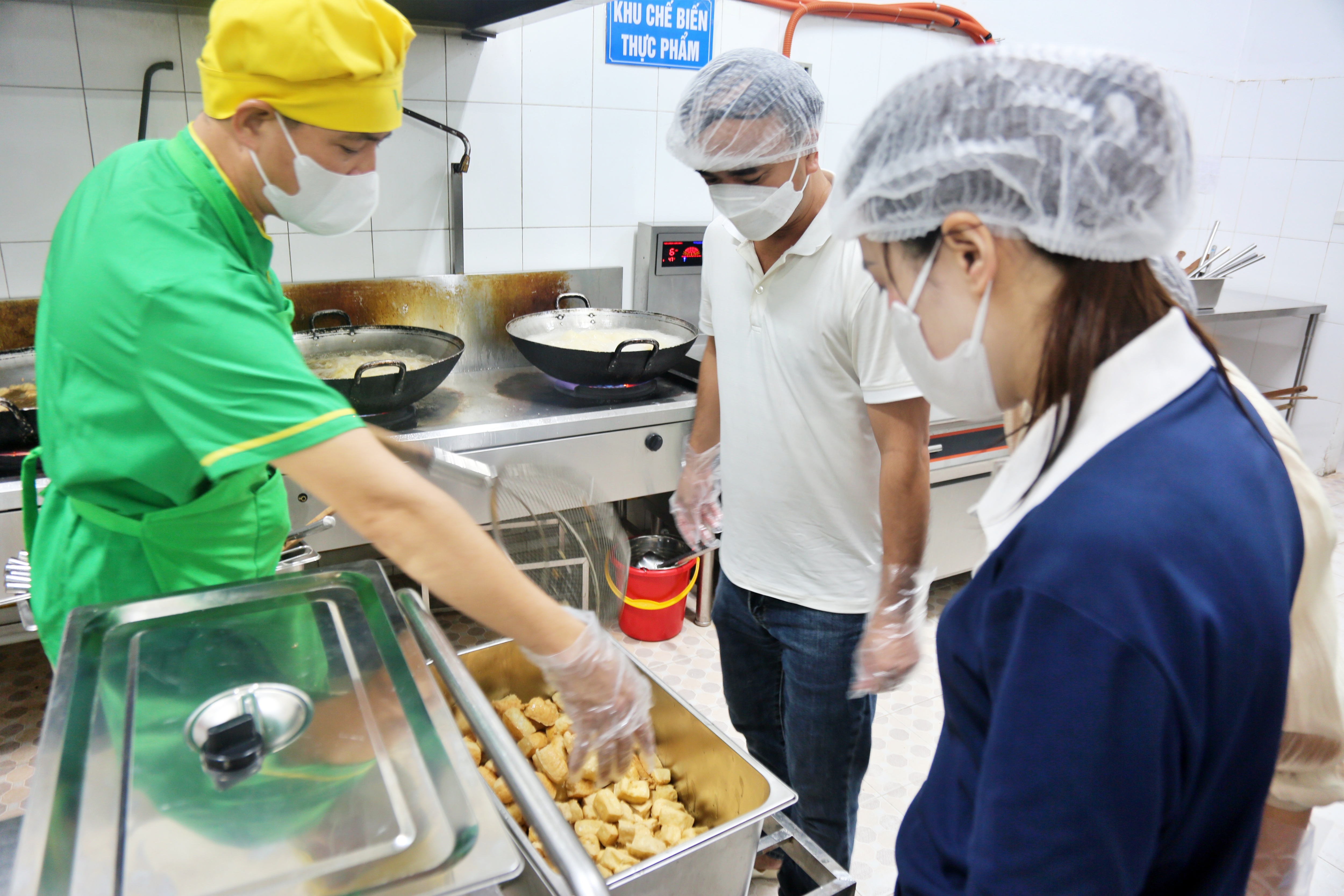 Hà Nội lập 4 đoàn kiểm tra đột xuất bữa ăn bán trú tại các trường