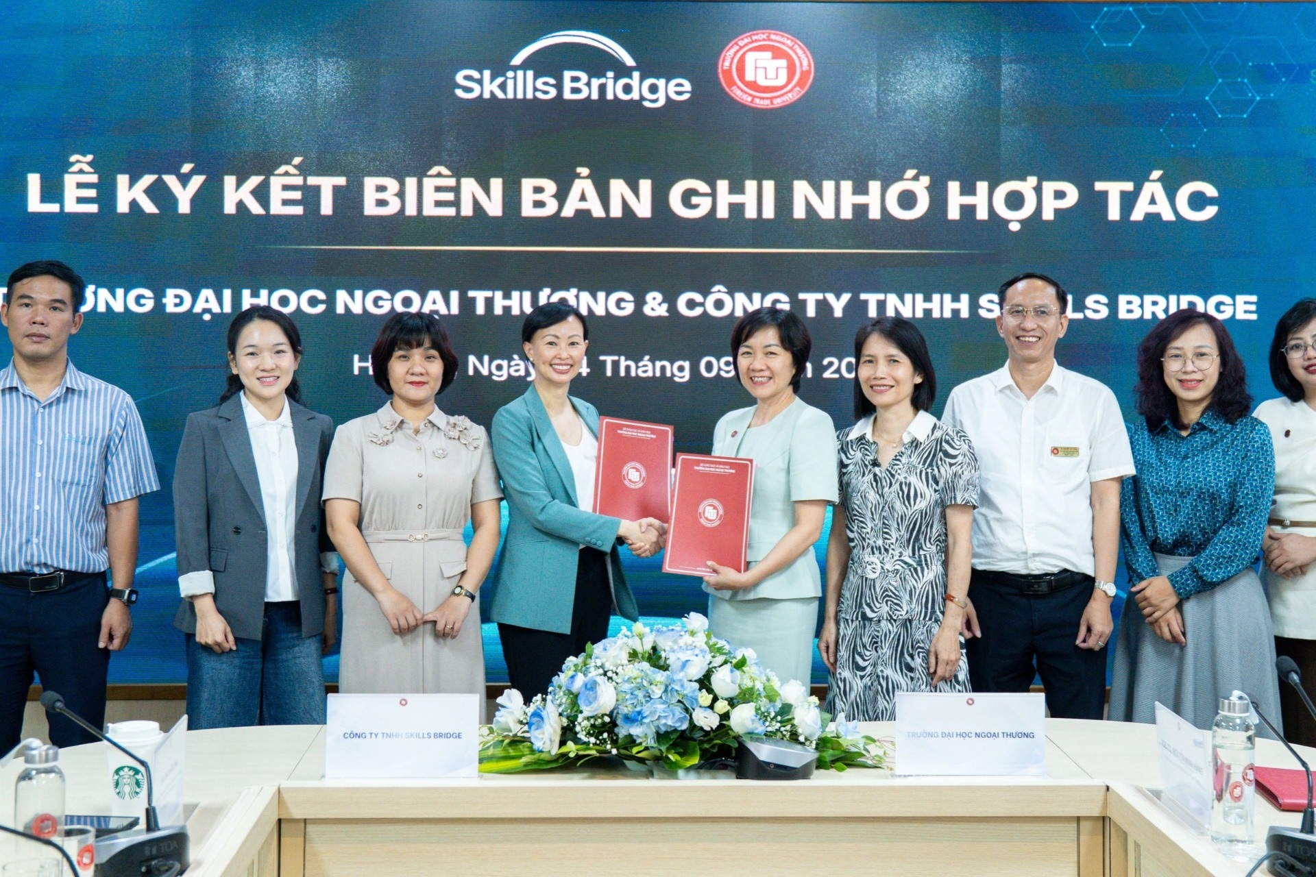 Trường Đại học Ngoại thương và Skills Bridge hợp tác đào tạo, phát triển năng lực AI