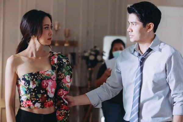 "Đổ mồ hôi sôi nước mắt" nơi xứ lạ, về nước tôi phát hiện trắng tay