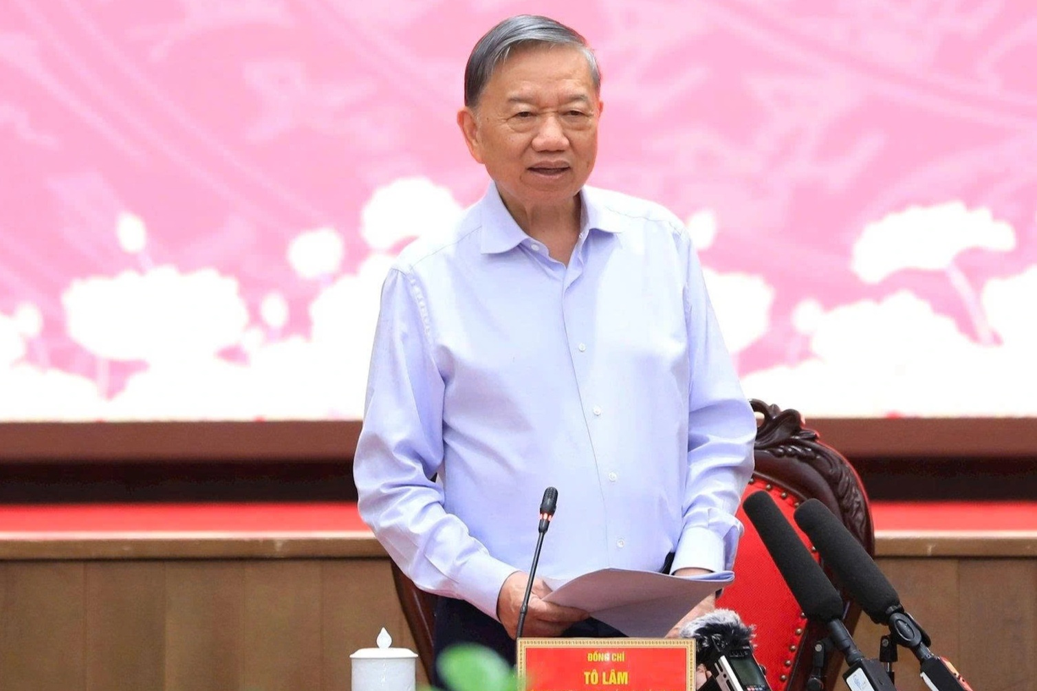 Tổng Bí thư, Chủ tịch nước: Phải bố trí lại hoặc sàng lọc cán bộ trì trệ