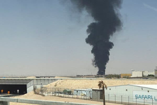 Houthi tấn công thủ đô Riyadh của Ả rập Xê út, xung đột leo thang