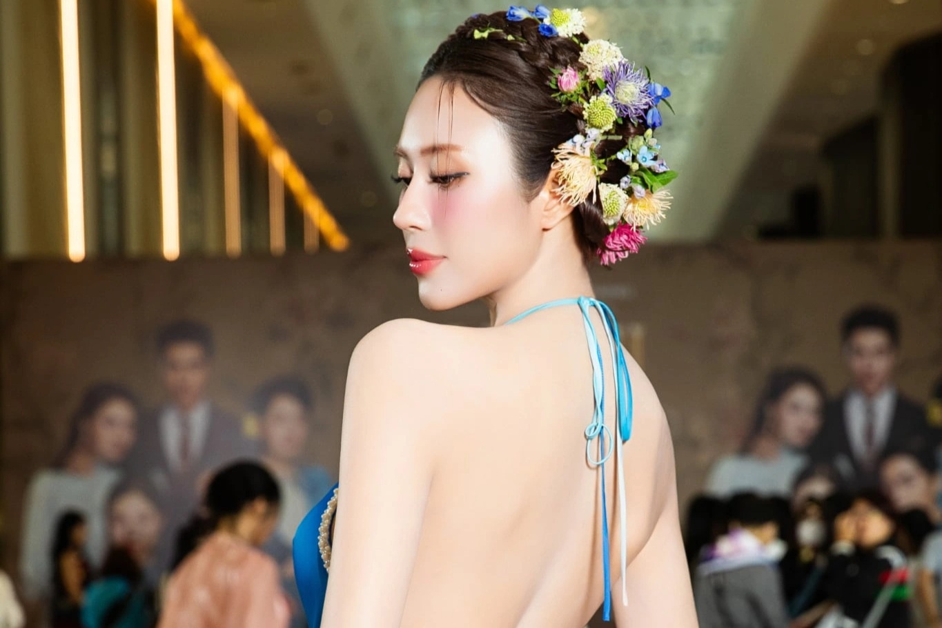 Mỹ nhân lần đầu đóng phim cùng Kỳ Duyên, được NSND Lê Khanh hướng dẫn
