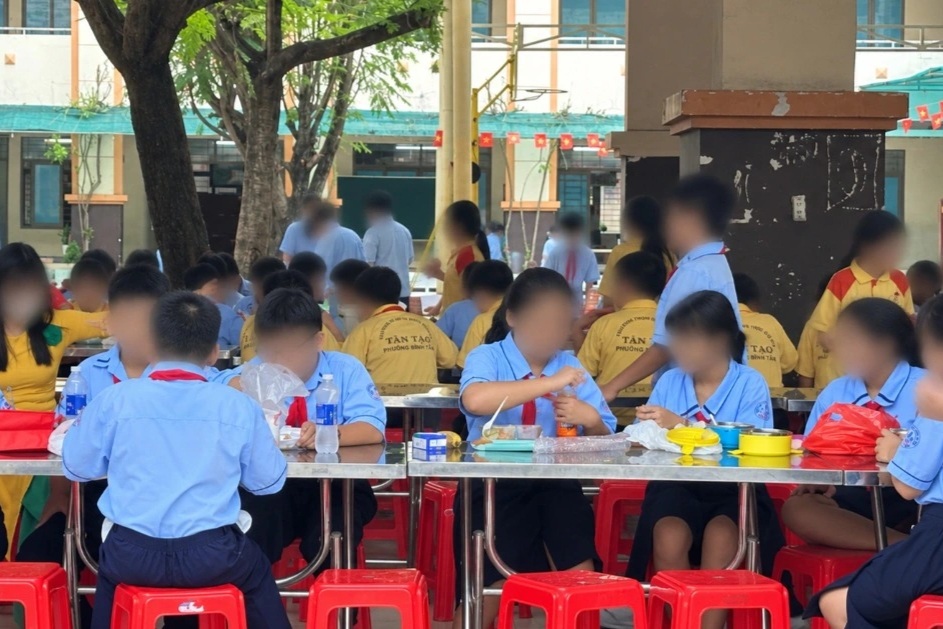 Lý do loạt trường học ở TPHCM chưa thể tổ chức bán trú