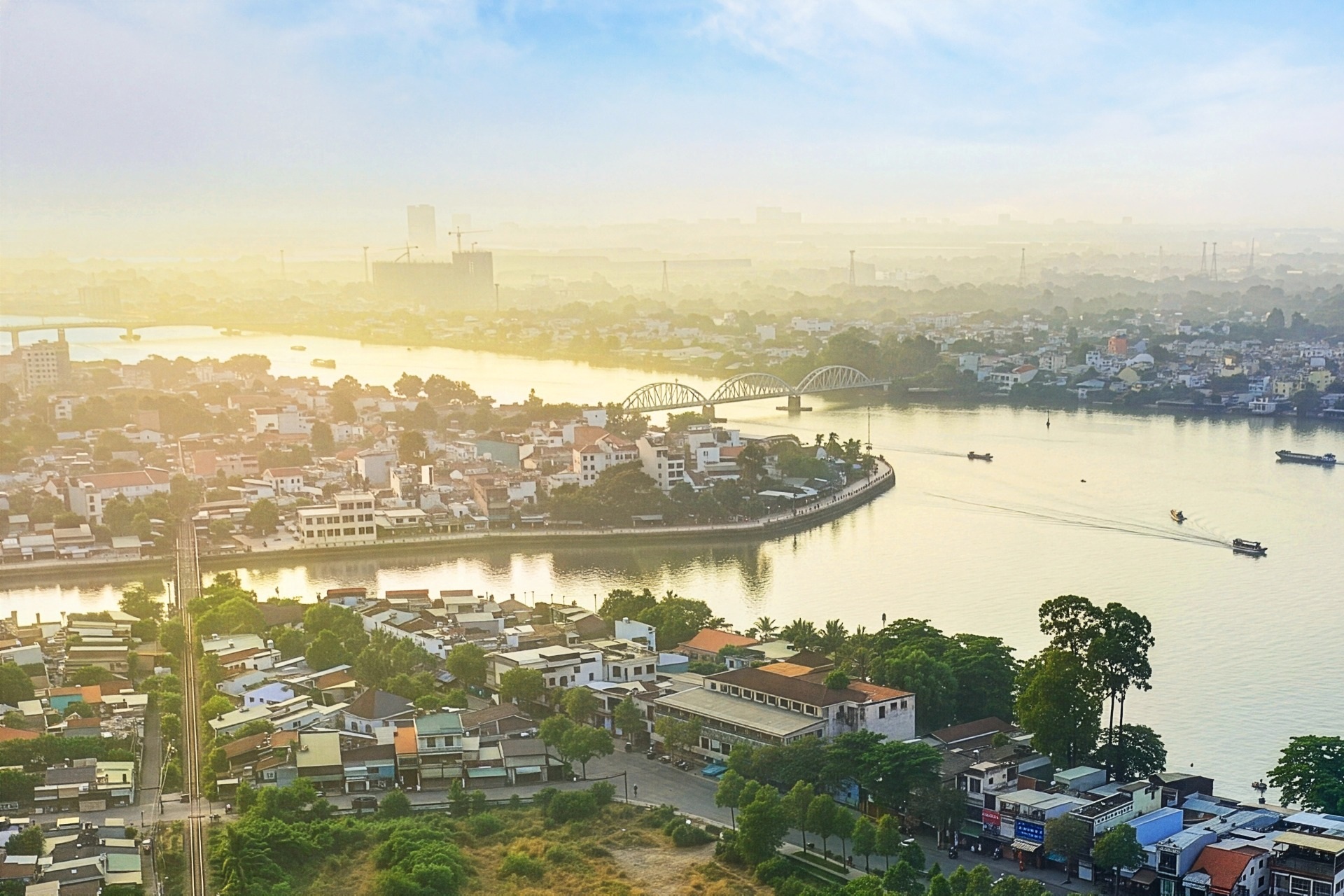 Chăm sóc sức khỏe toàn diện: Tiện ích nhiều hơn có thật sự tốt hơn?