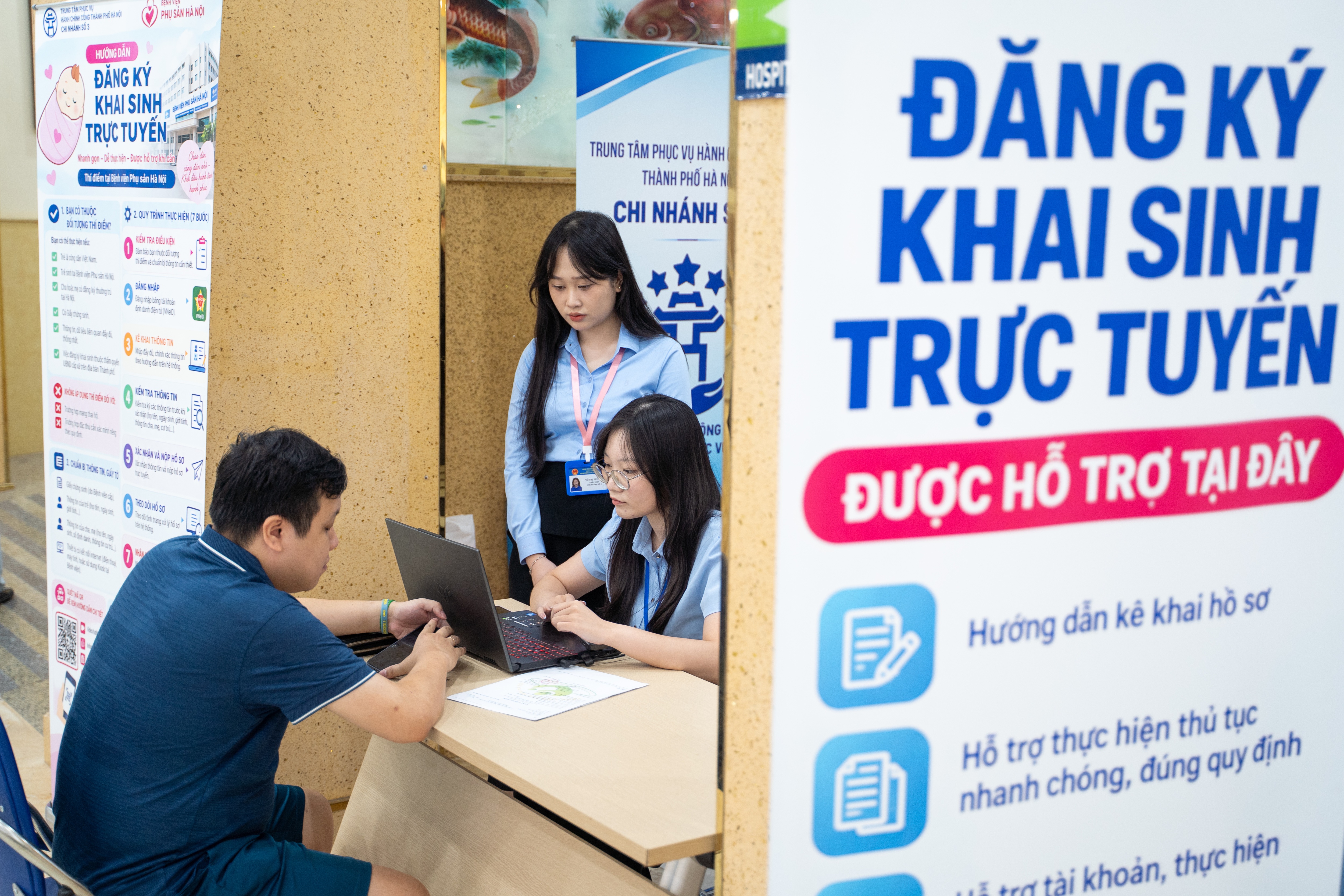 Người dân lần đầu làm khai sinh cho con ở viện, bất ngờ vì chỉ mất 10 phút