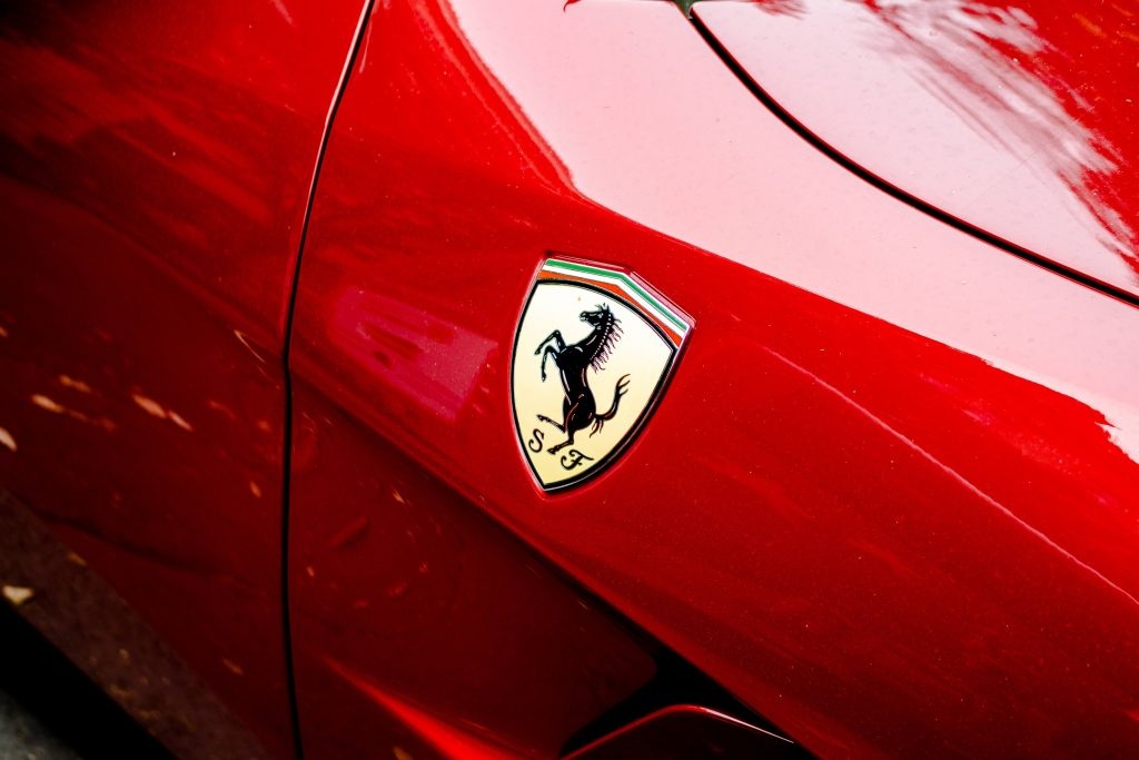 Vì sao màu đỏ trở thành biểu tượng của Ferrari?