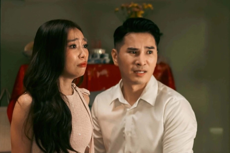 Trần Huy Anh tái xuất điện ảnh sau 2 năm, hội ngộ thần tượng Hồng Đào