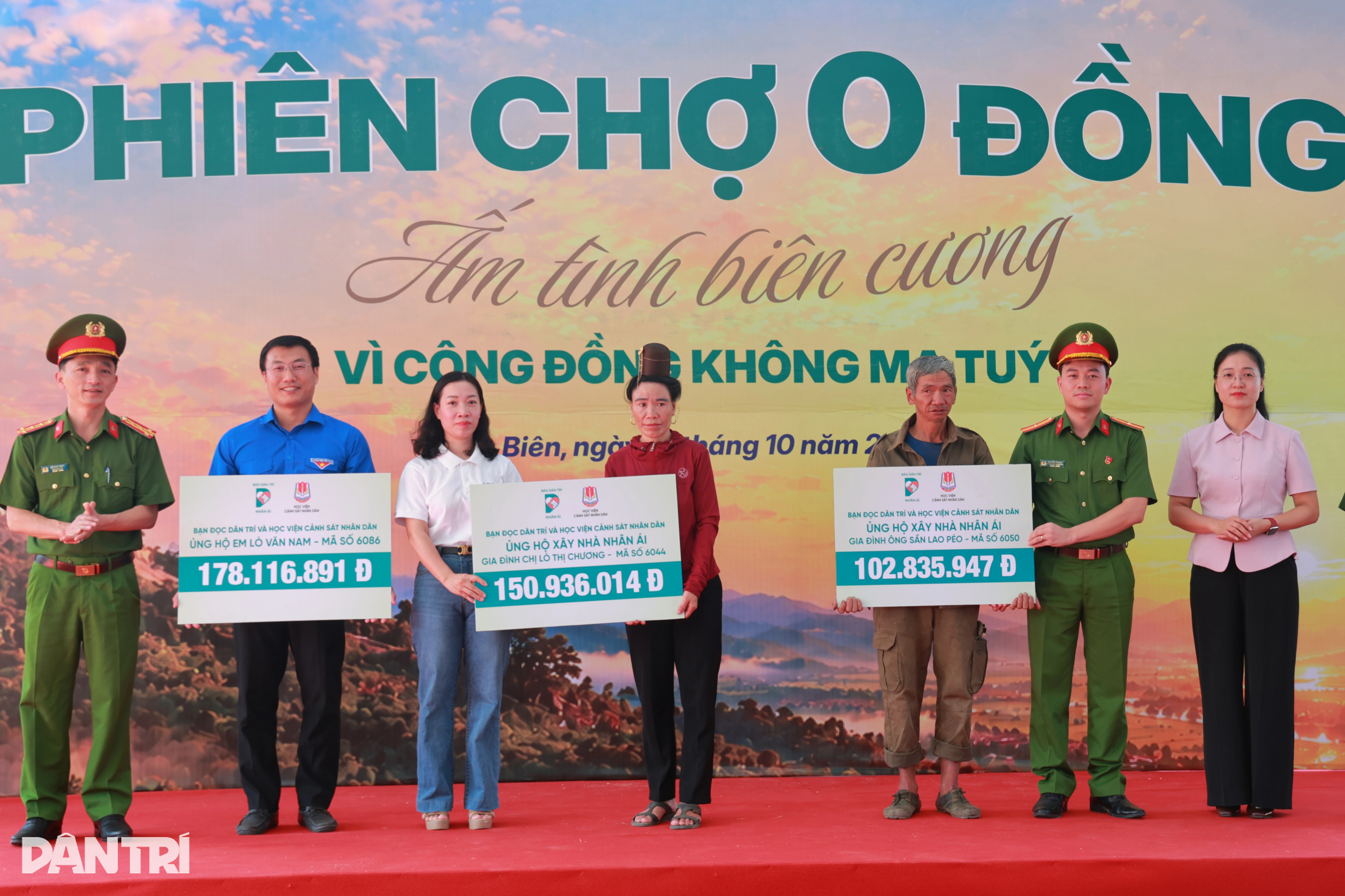 Trao yêu thương, tiếp sức đồng bào Điện Biên