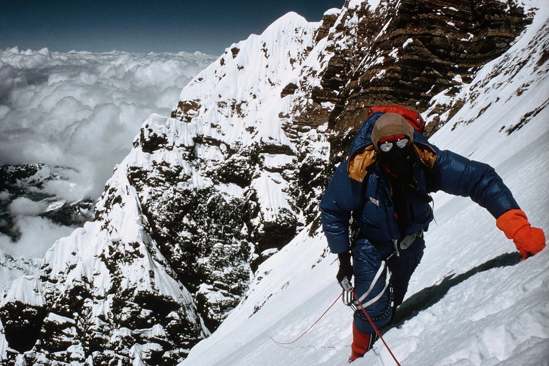 Trái Đất từng có ngọn núi cao hơn cả Everest?