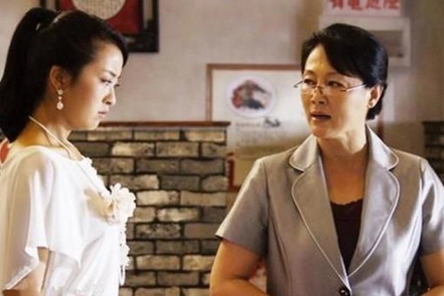 Thu nhập cao bằng chồng, tôi vẫn là nàng dâu lười biếng trong mắt mẹ chồng