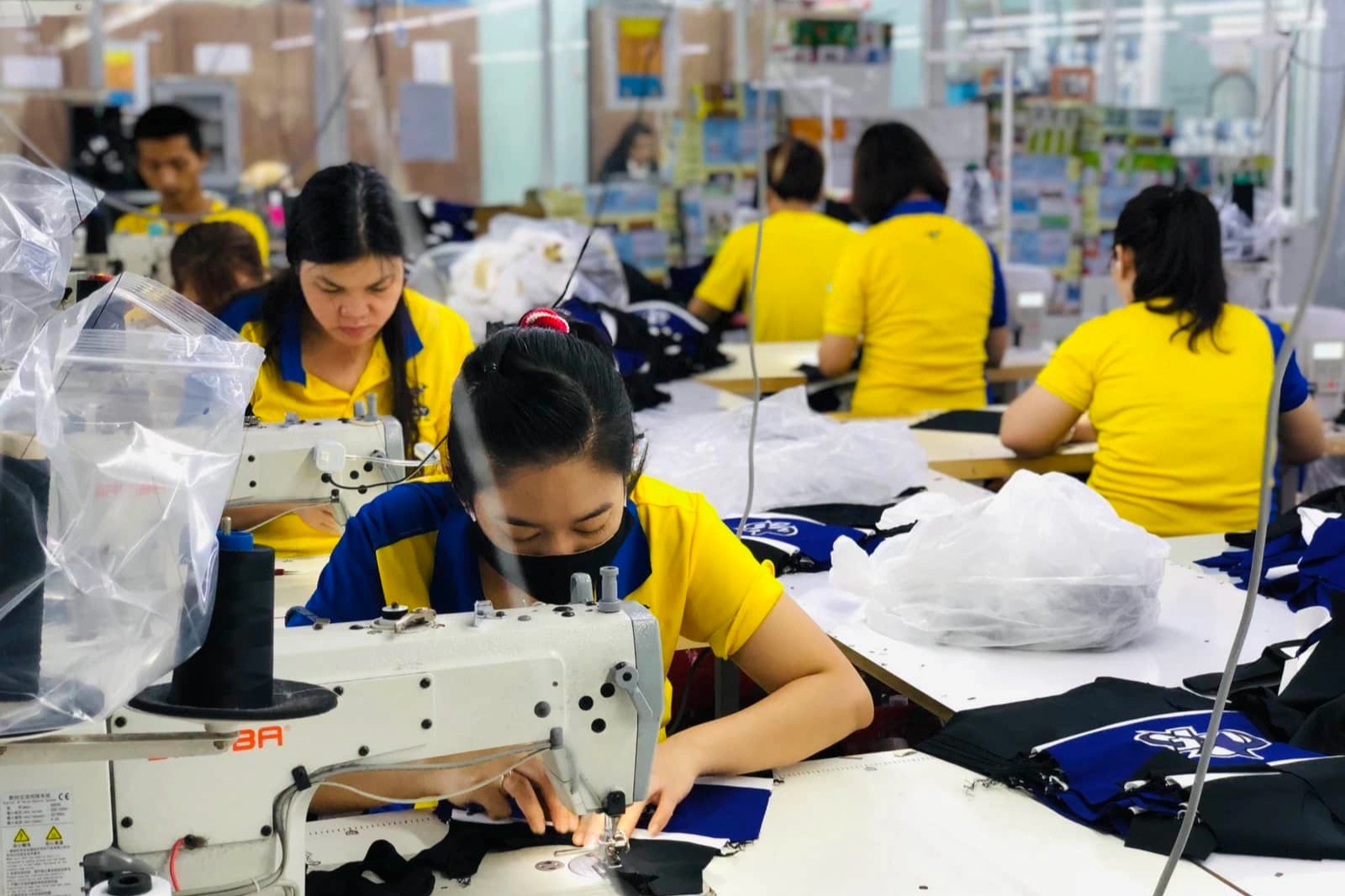Đề xuất thưởng Tết vào tháng 11 để kích cầu, doanh nghiệp nói gì?