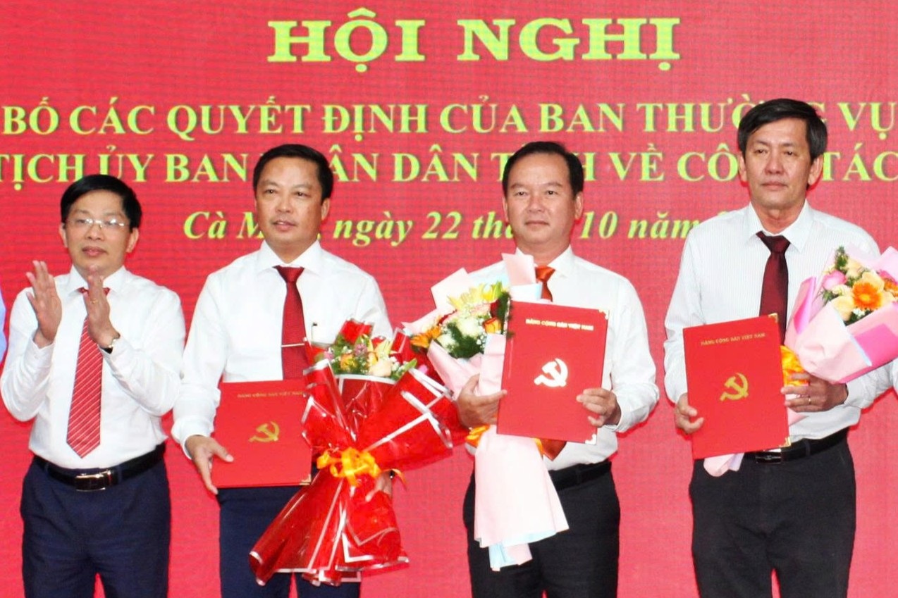 Loạt lãnh đạo xã ở Cà Mau được điều động lên tỉnh