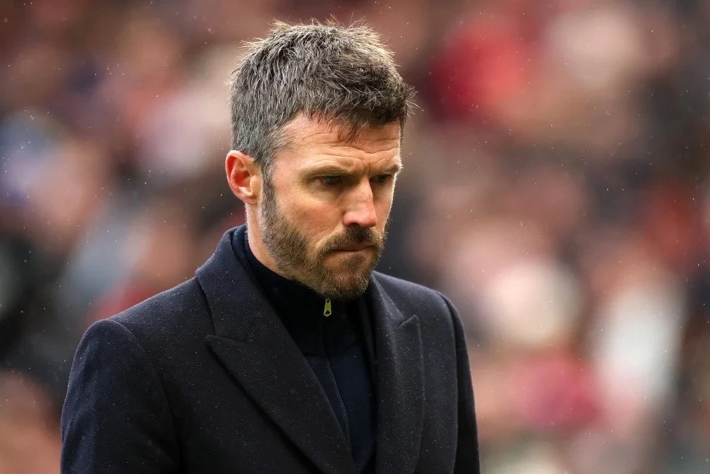 Jamie Carragher: "Man Utd nên giải thoát cho HLV Michael Carrick"