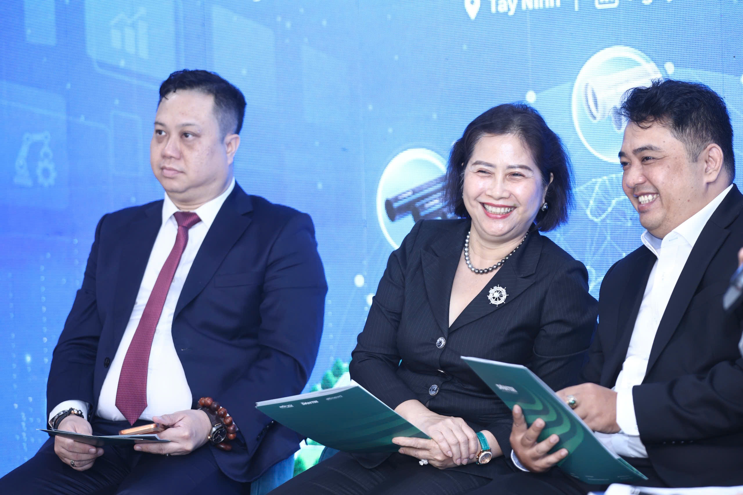 Tự động hóa nhà máy: Đưa robot vào vận hành, giảm thất thoát từ nguyên liệu