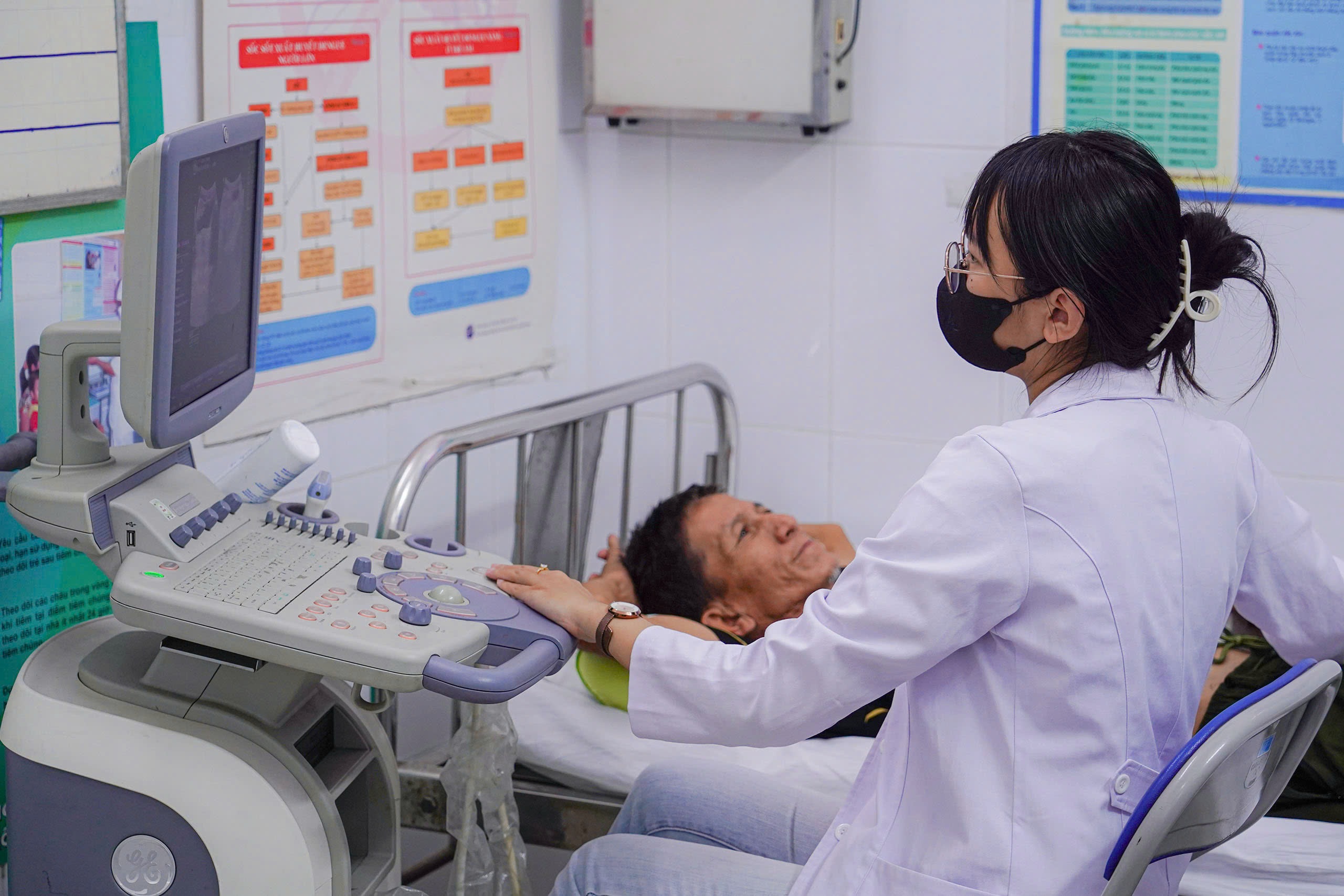 Giám đốc Sở Y tế TPHCM: “Kiềng ba chân” giúp phát triển bền vững y tế cơ sở
