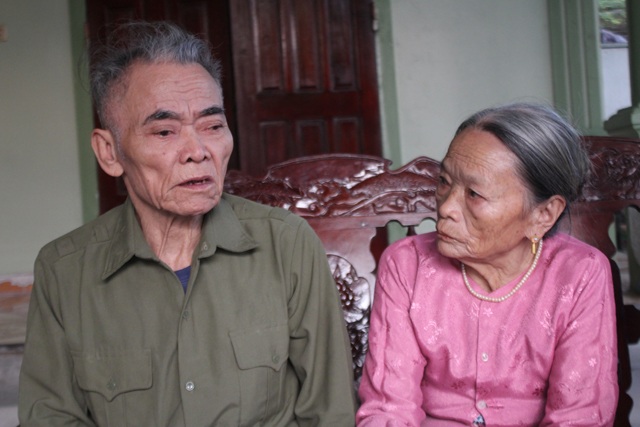 Xót xa người phụ nữ mắc bệnh ung thư xin ra viện về làm giỗ cho chồng - 5 Ngoài trọng bệnh và tương lai của hai đứa con, chị Yến đành phải bất hiếu vì không thể chăm sóc bố mẹ chồng già yếu, đau ốm thường xuyên.