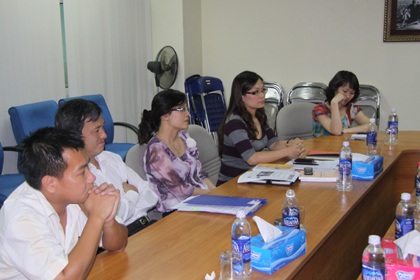 Rắc rối truy tìm vụ Iphone 4 biến thành máy cạo râu - 3