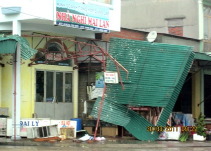 Bão số 5 suy yếu thành áp thấp, bão số 6 cận kề - 3 Bão số 5 suy yếu thành áp thấp, bão số 6 cận kề - 3