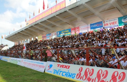 "Nóng hầm hập" vòng chung kết lễ hội chọi trâu Đồ Sơn - 2