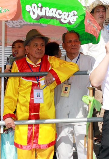 "Nóng hầm hập" vòng chung kết lễ hội chọi trâu Đồ Sơn - 4