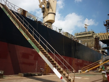 Khởi tố điều tra vụ nổ hầm tàu khiến một công nhân tử vong - 1