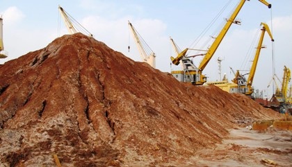 Gần 6.500 tấn quặng kẽm đang bị bỏ rơi tại Cảng Hải Phòng.