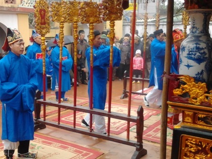 Trao thưởng quỹ khuyến học nhân ngày Chạp tổ - 1 Trao thưởng quỹ khuyến học nhân ngày Chạp tổ - 1