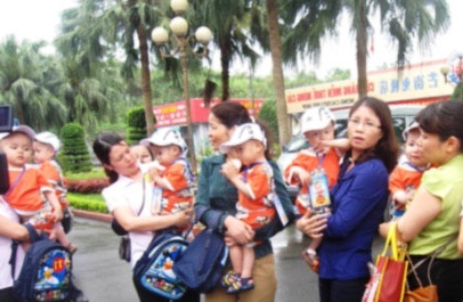 Giải cứu 10 bé trai bị bắt cóc bán sang Trung Quốc - 1 Giải cứu 10 bé trai bị bắt cóc bán sang Trung Quốc