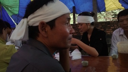 Gia đình Điệp bàng hoàng không tin sự việc.