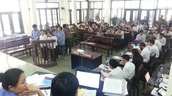 Thêm “nữ quái” trong nhóm siêu lừa “tố” trách nhiệm Prudential - 2 Thêm “nữ quái” trong nhóm siêu lừa “tố” trách nhiệm Prudential