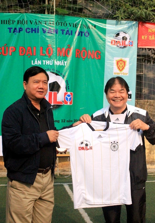 Cúp Bóng đá Đại Lộ: FC Dân trí giành giải Phong Cách