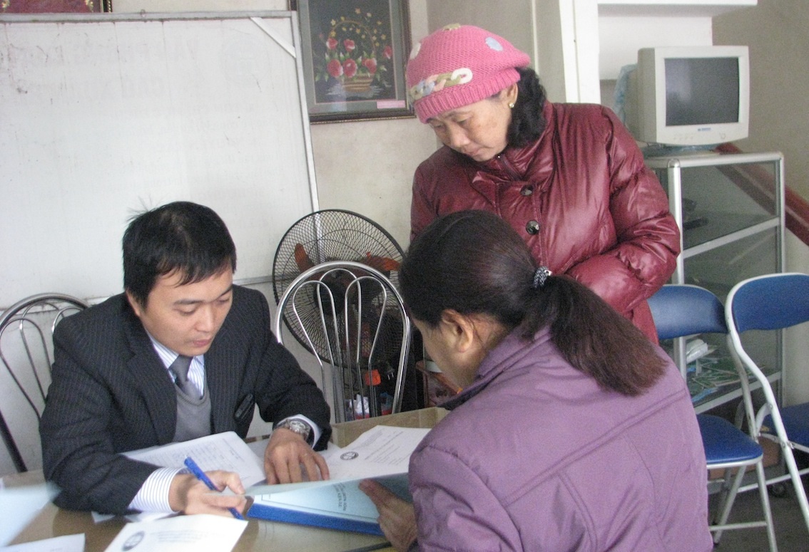 Buổi tư vấn pháp luật của các luật sư Liên đoàn LSVN thu hút nhiều sự quan tâm của bà con vùng cao