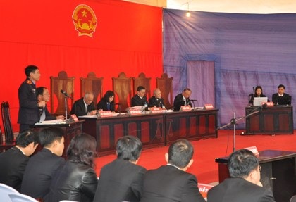 Tuyên 30 án tử hình vụ buôn bán ma túy lớn nhất Việt Nam - 1 HĐXX vụ án ma túy phải liên tục làm việc trong gần 3 tuần lễ để xét xử đại án ma túy lớn nhất nước.
