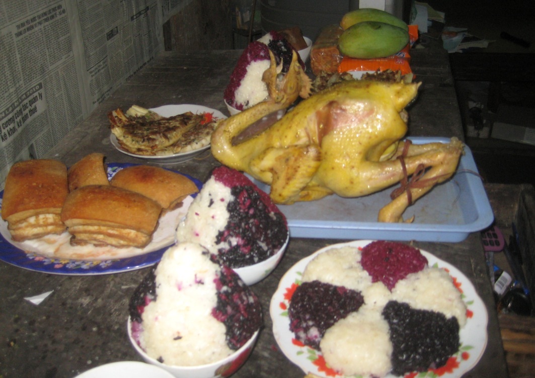 Mâm cỗ ngày Tết của bà con dân tộc vùng cao Tày - Nùng