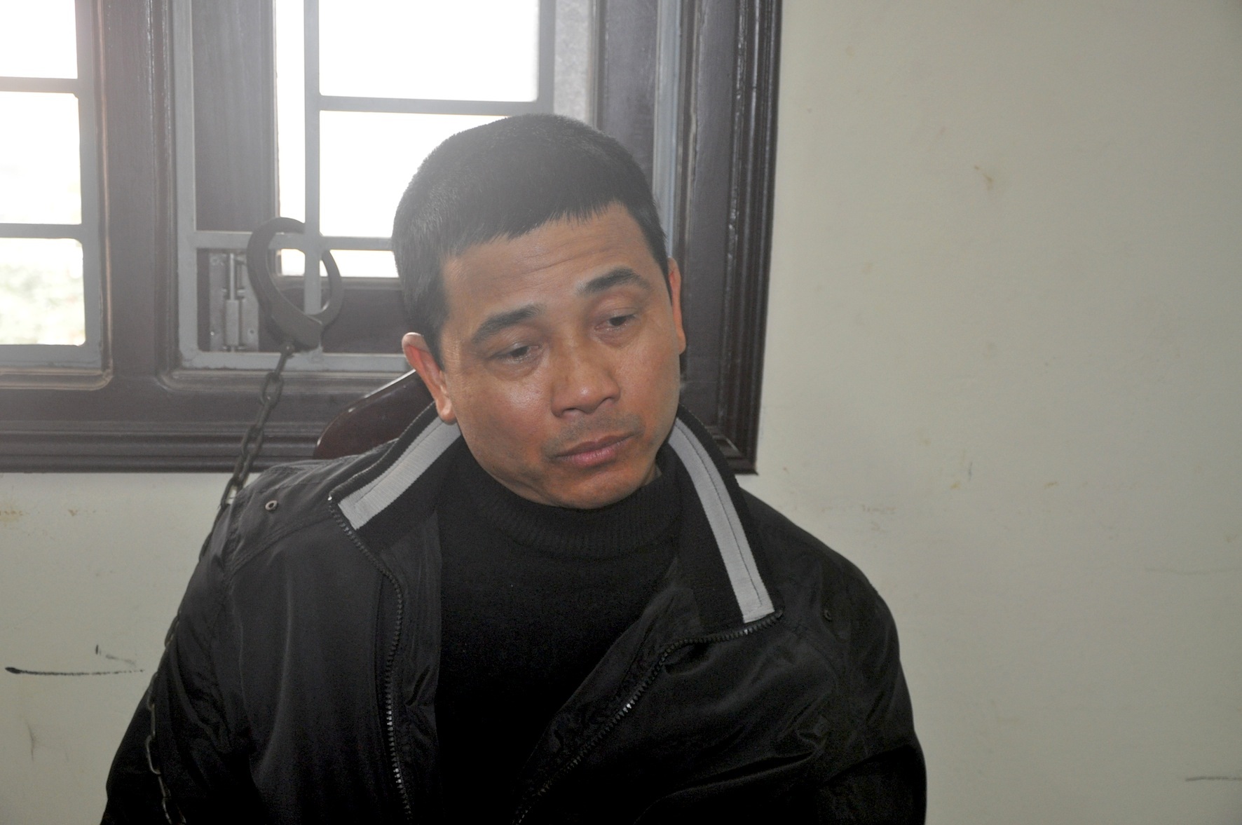 Đối tượng Trần Khắc Trung tại trụ sở cơ quan điều tra