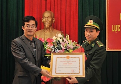 Thưởng nóng vụ phát hiện vận chuyển 5kg ma túy “đột nhập” vùng biên - 1 Thưởng nóng vụ phát hiện vận chuyển 5kg ma túy “đột nhập” vùng biên