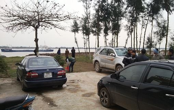 Huy động máy bay trực thăng tìm kiếm 4 thuyền viên bị đắm tàu - 1 Tổ chức tìm kiếm 4 thuyền viên mất tích