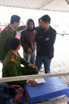 Công an TP Hưng Yên đang ghi nhận lời khai từ các nhân chứng sau vụ hoả hoạn