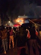 Vụ cháy lớn khiến nhiều người dân