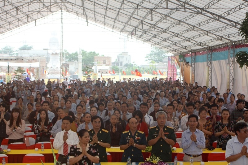 Đông đảo đại biểu, quan khách tham dự các sự kiện Phật giáo tại Vesak 2014.