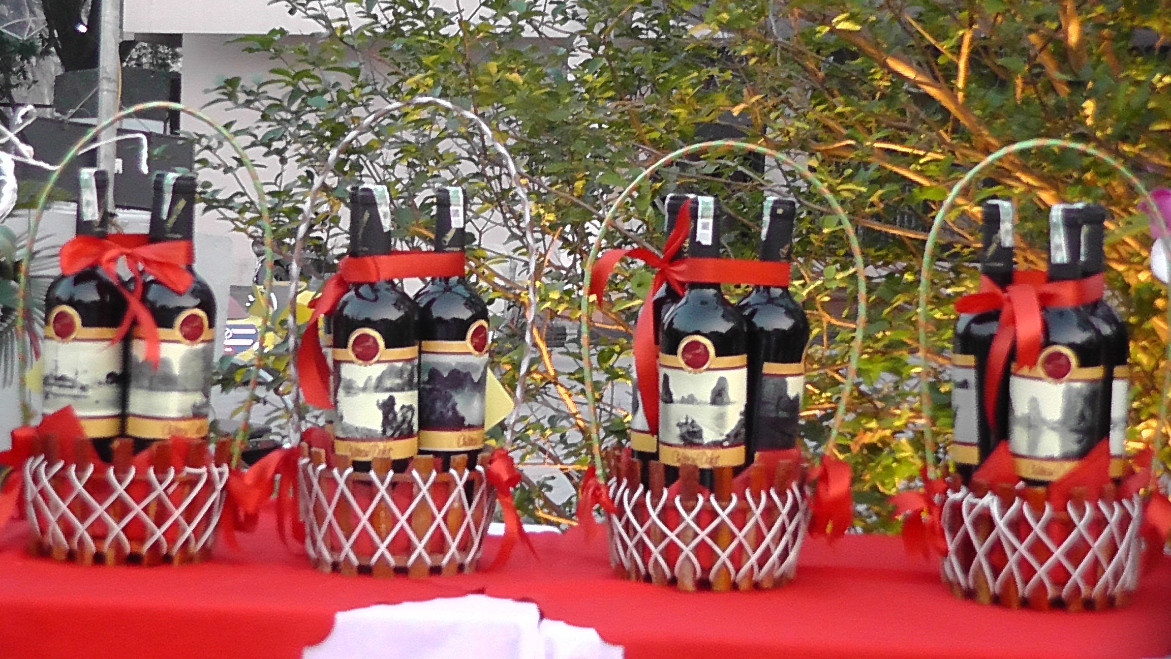 Bộ sưu tập ảnh cổ  Men say Hạ Long tại triển lãm ảnh nhân dịp Carnaval Hạ Long 2014 vừa kết thúc.