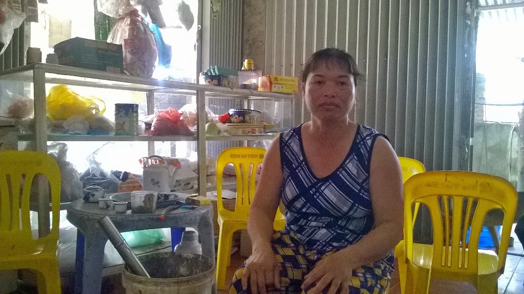 Vợ ông Chấn được “rửa mặt” tại làng quê