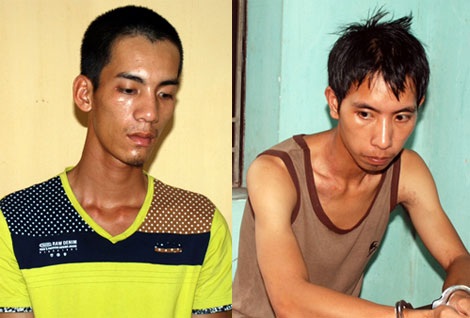 Bắt được nghi can sát hại chủ quán Internet bằng 54 nhát dao - 1 Hai nghi can liên quan đến vụ sát hại chủ quán Iternet tại Bắc Giang bị bắt giữ tại CQĐT.