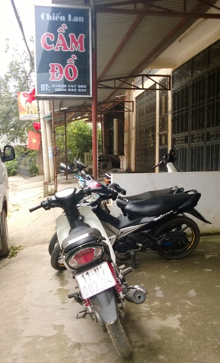 Đem xe tang vật đi cầm đồ, một thiếu úy bị tước danh hiệu CAND - 1 Xe tang vật tại hiệu cầm đồ Chiến Bắc